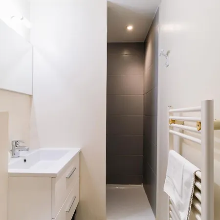 Triangle D'or 아파트